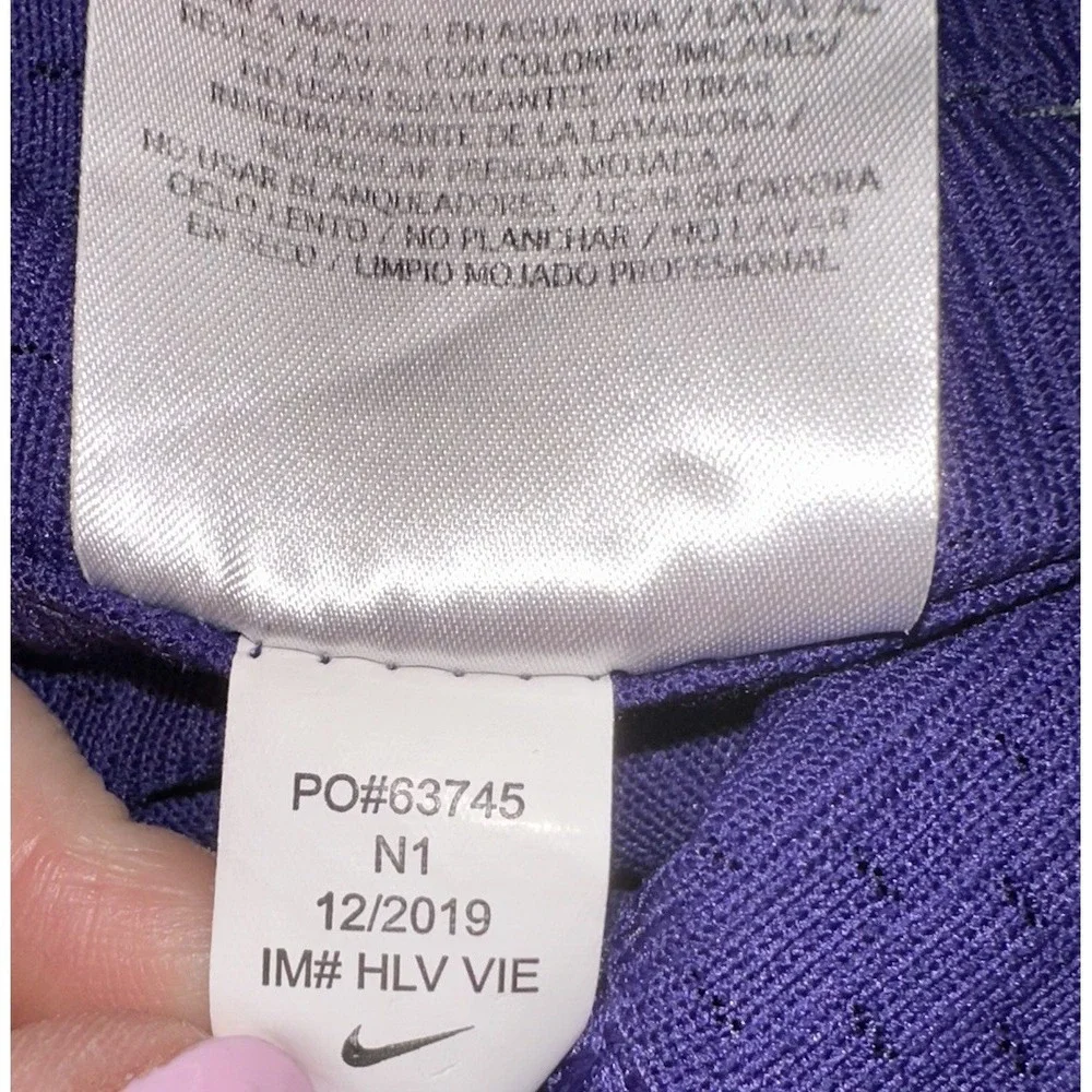 Nike NFL On Field Purple Jersey Baltimore Ravens #8 Lamar Jackson Youth Small‎ 8